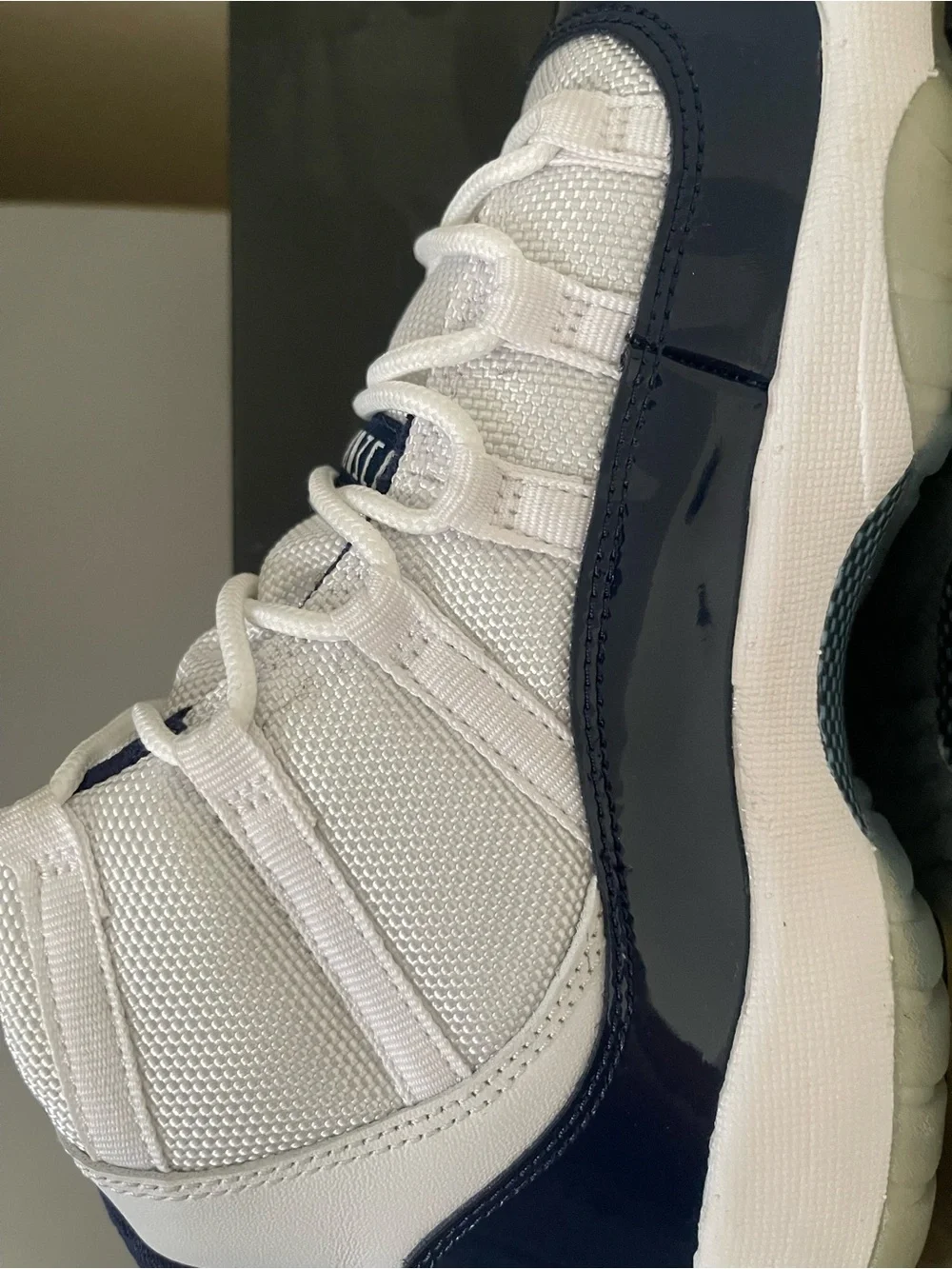 Jordan Retro High Top Sneakers White Navy